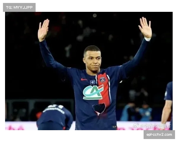 半场战报：巴黎圣日耳曼1-0领先拜仁，姆巴佩进球源于对手一次区域防守沟通失误